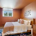 Elegant Riverside Escape Bottom-Floor Haven